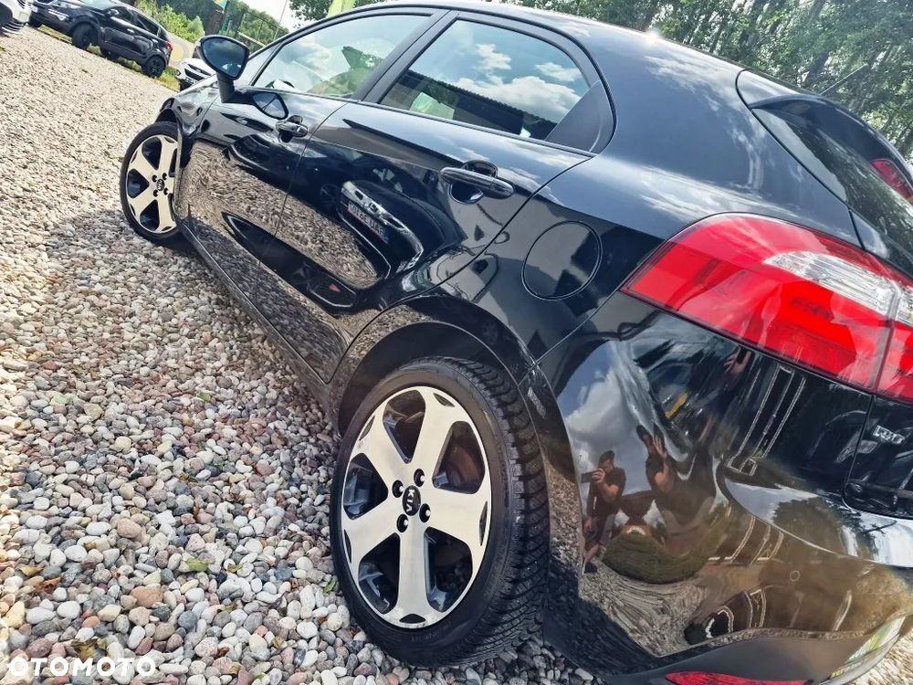 Kia Rio - 24