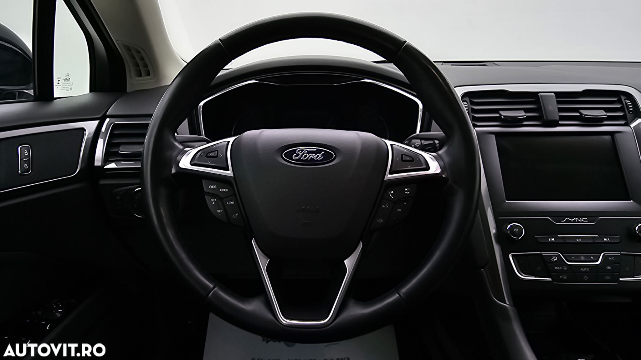 Ford Mondeo - 15