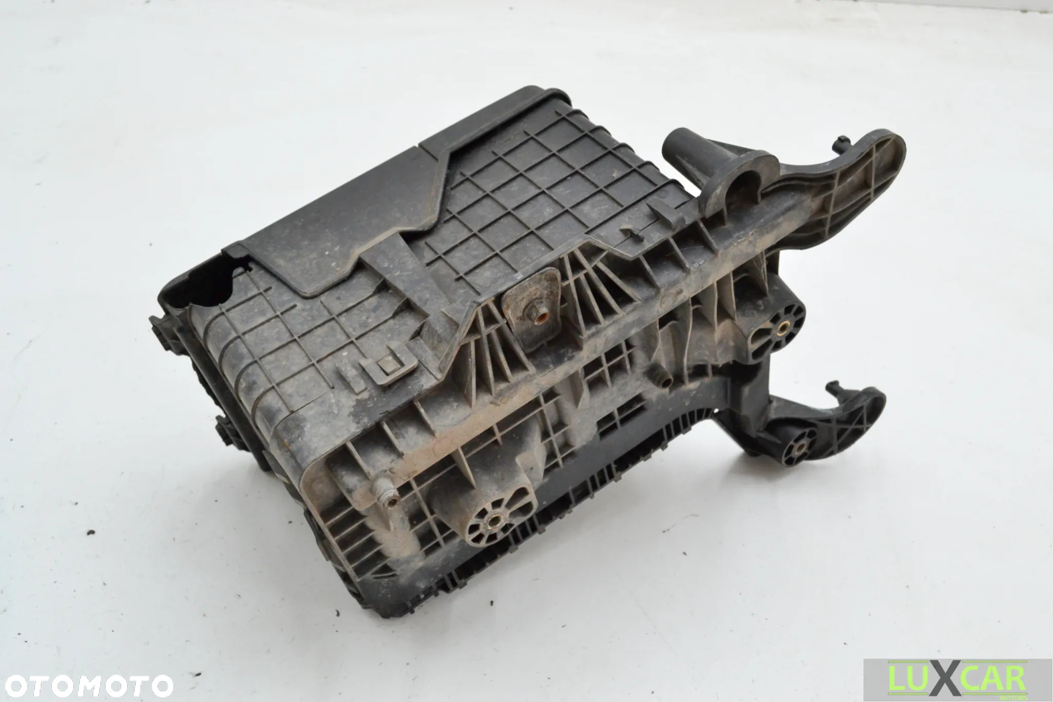 AUDI A3 8P 2.0 TDI OBUDOWA OSŁONA AKUMULATORA SKRZYNKA 3C0915335 GORLICE - 2