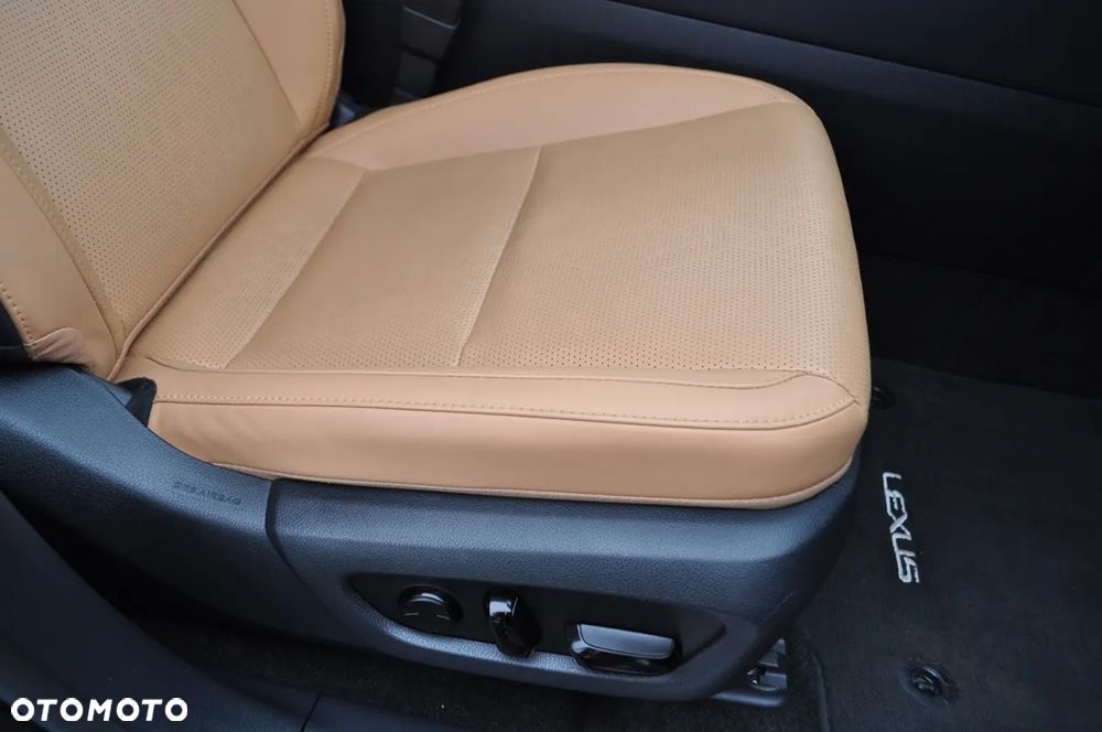 Lexus RX 450h+ Prestige - 24