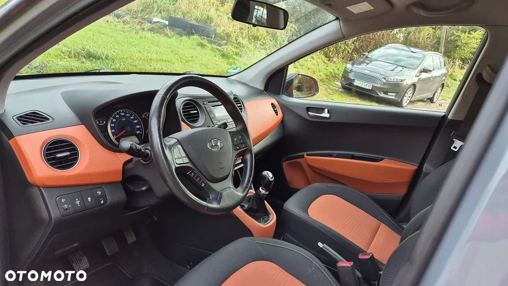 Hyundai i10 1.2 Fifa World Cup Edition - 6