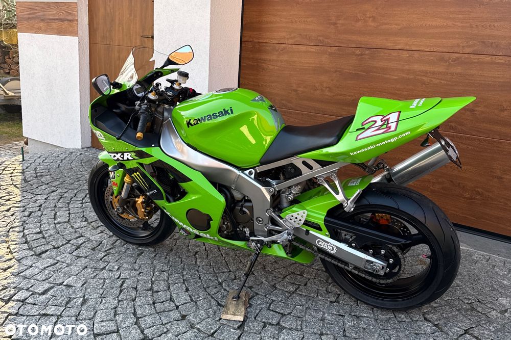 Kawasaki ZXR - 22