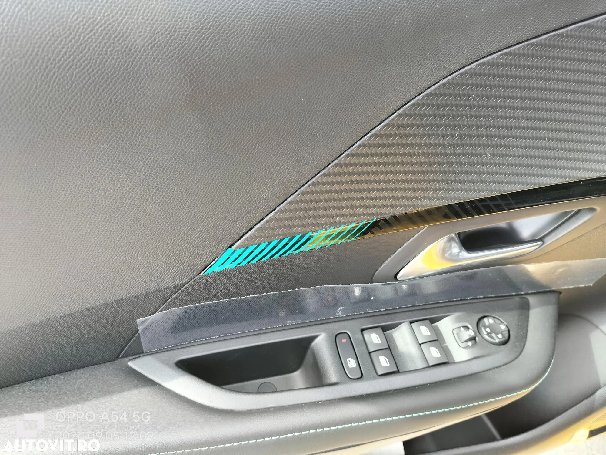 Peugeot 208 e-208 Allure - 18