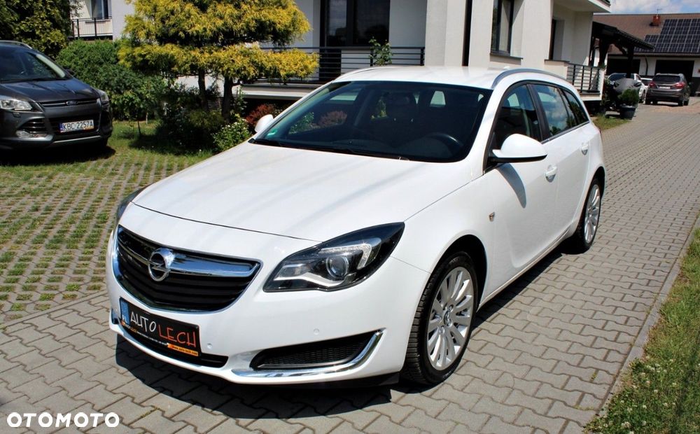 Opel Insignia - 1