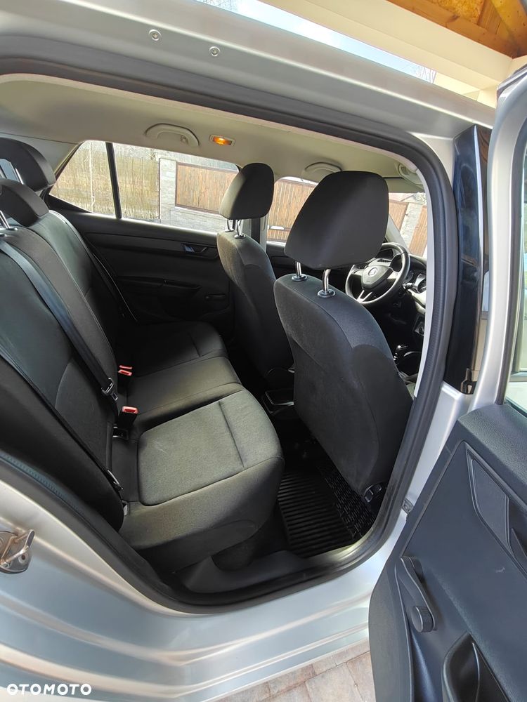 Skoda Fabia - 8