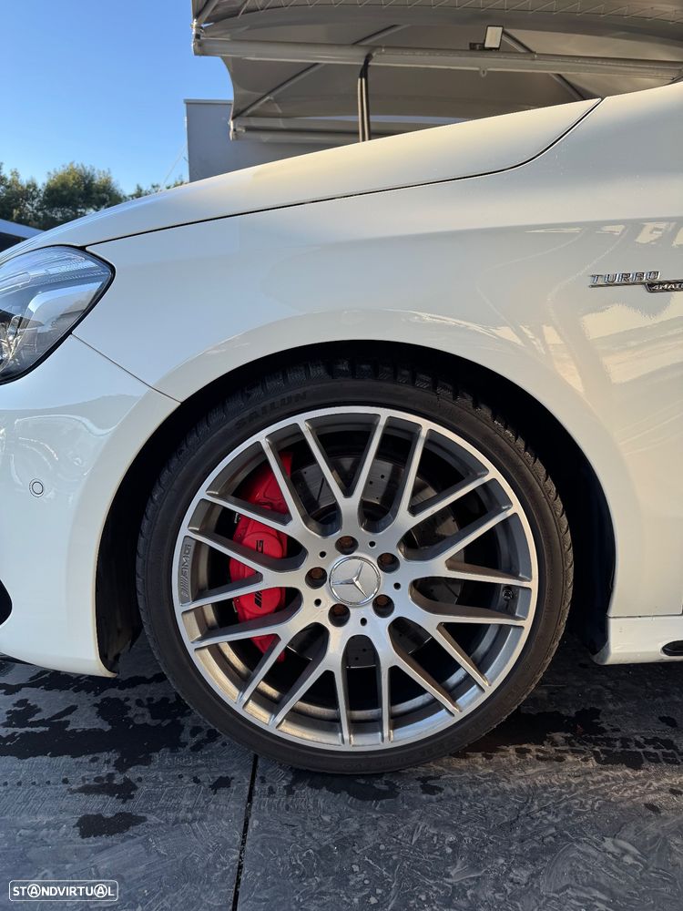Mercedes-Benz A 45 AMG 4Matic Speedshift 7G-DCT - 6