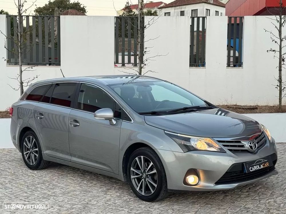 Toyota Avensis SW 2.0 D-4D Exclusive +Navi - 1
