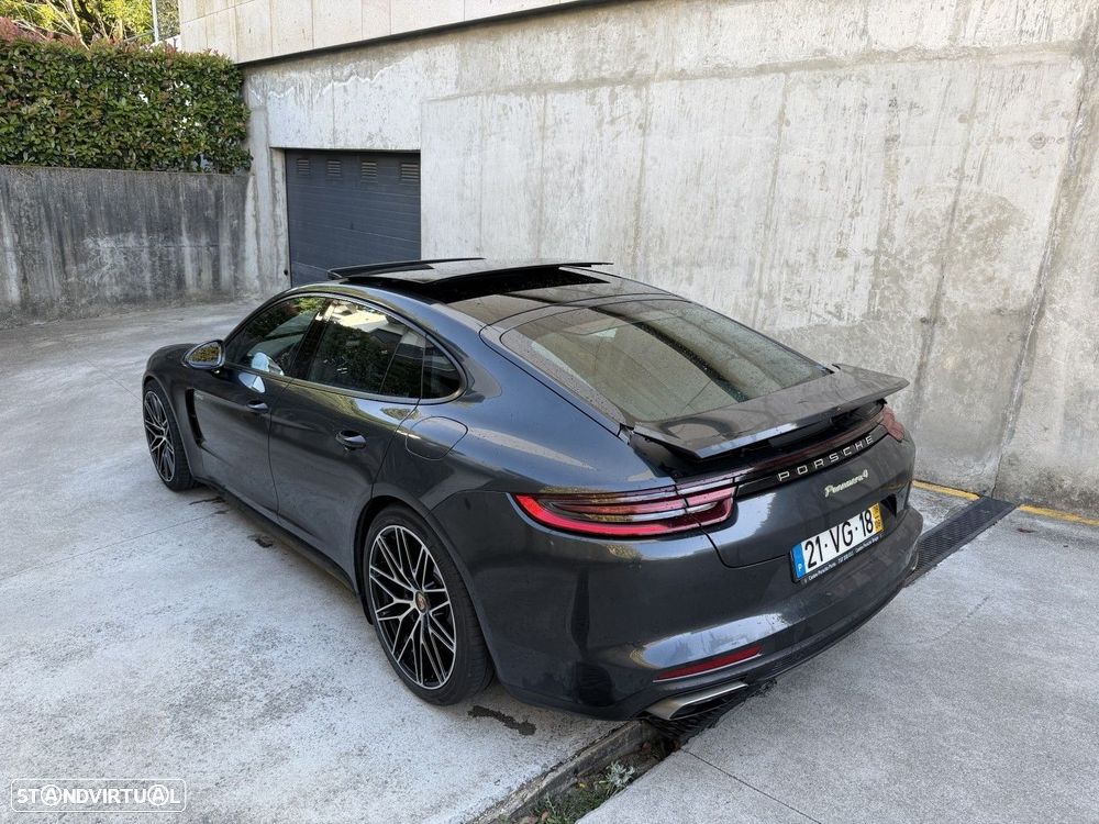 Porsche Panamera 4 E-Hybrid Platinum Edition - 5