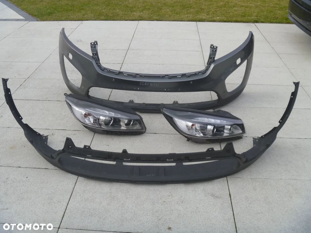KIA SORENTO III XENON LED PRAWY IGŁA 92102-C5100