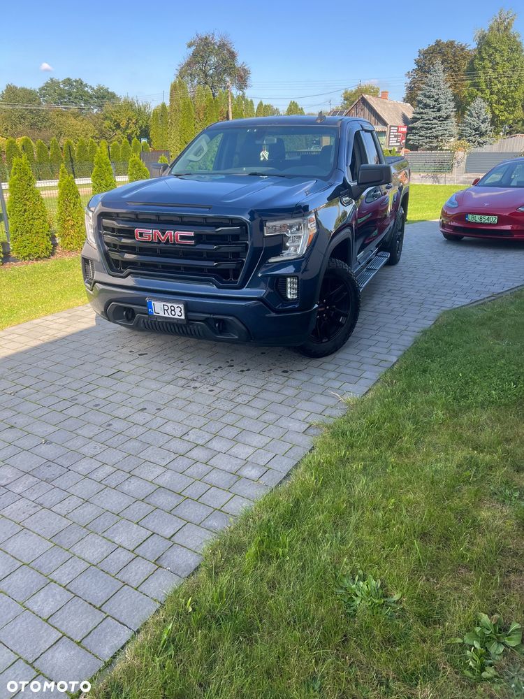 GMC Sierra