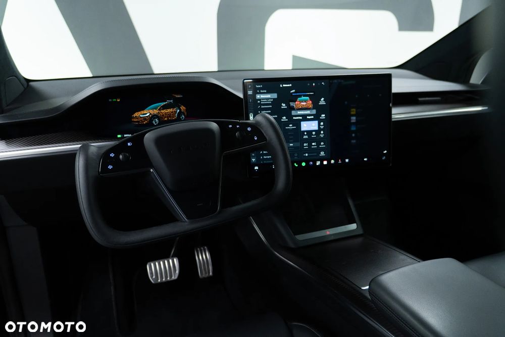 Tesla Model X - 30