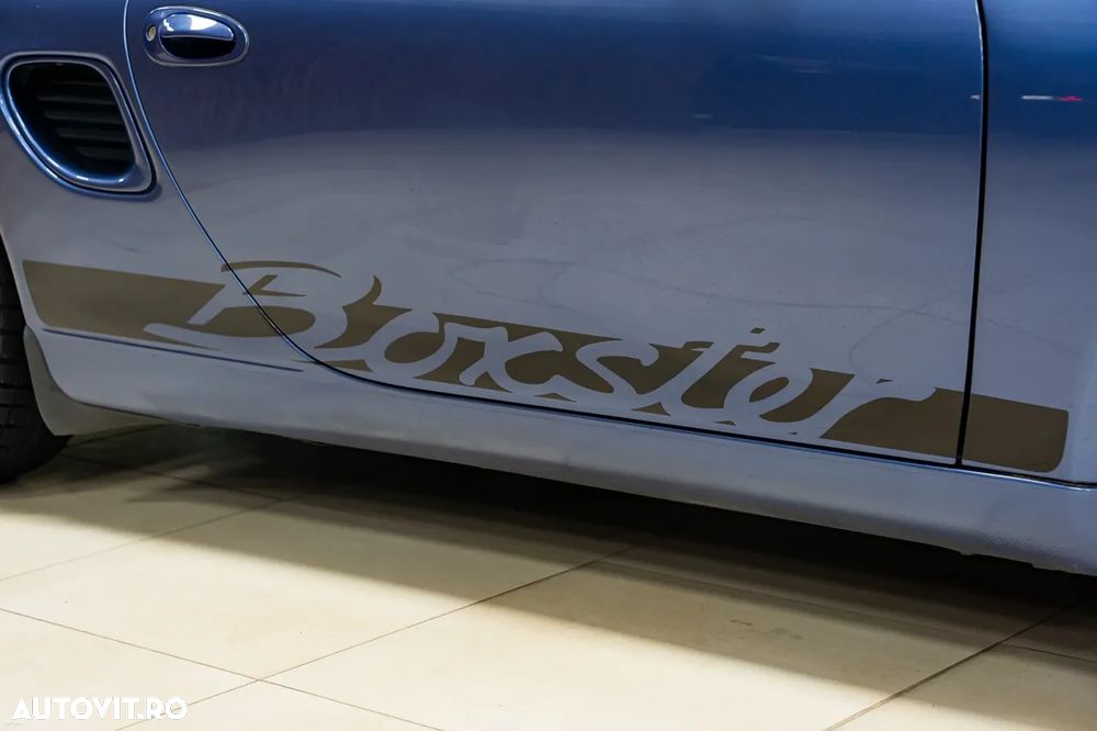 Porsche Boxster - 12