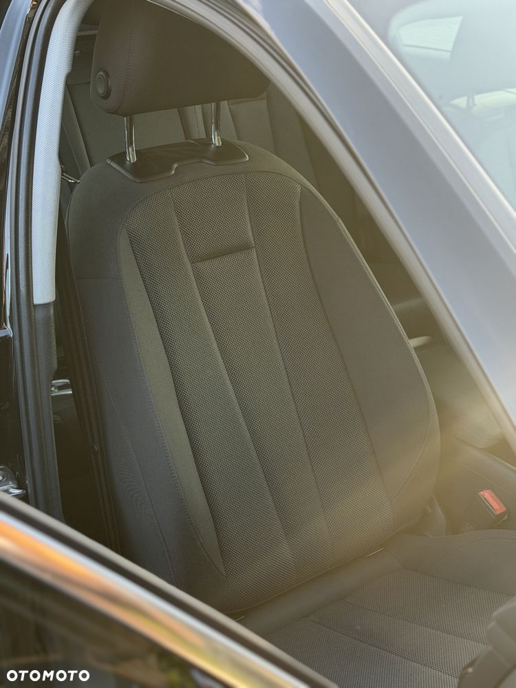 Audi A4 Avant 2.0 TDI - 30