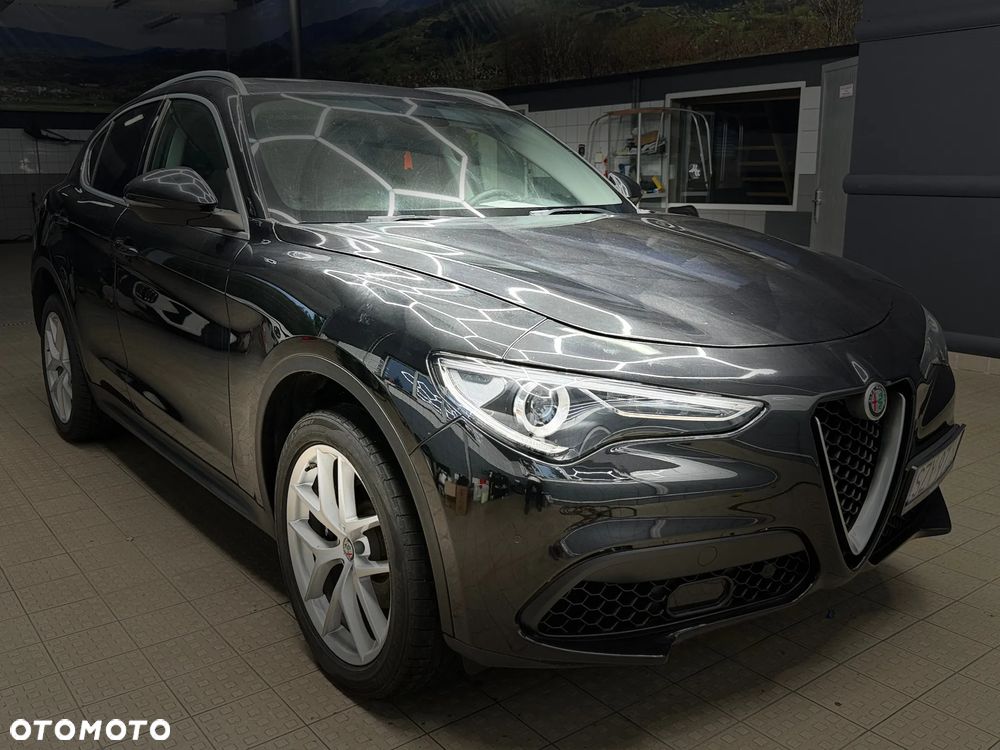 Alfa Romeo Stelvio - 3
