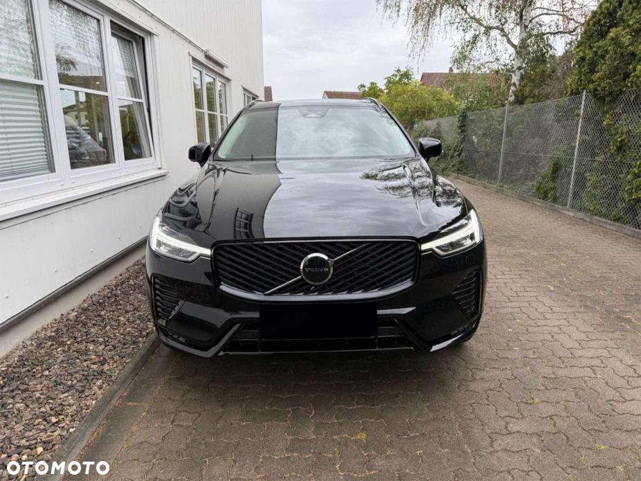 Volvo XC 60 B5 B AWD Plus Dark - 6