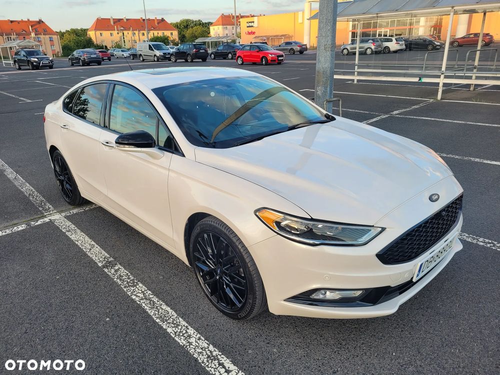 Ford Fusion - 16