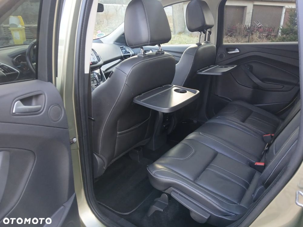 Ford Kuga 2.0 TDCi 4x4 Titanium - 22