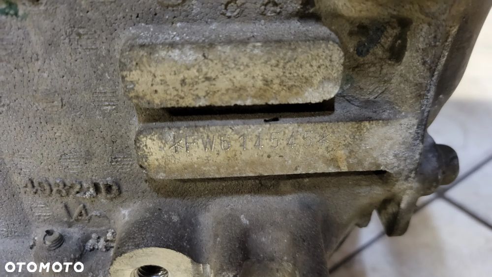 Silnik Goły Słupek 2.4 Jeep Cherokee KL - 10