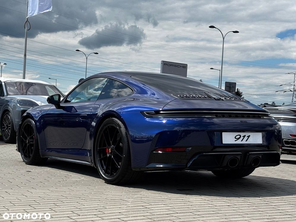 Porsche 911 - 9