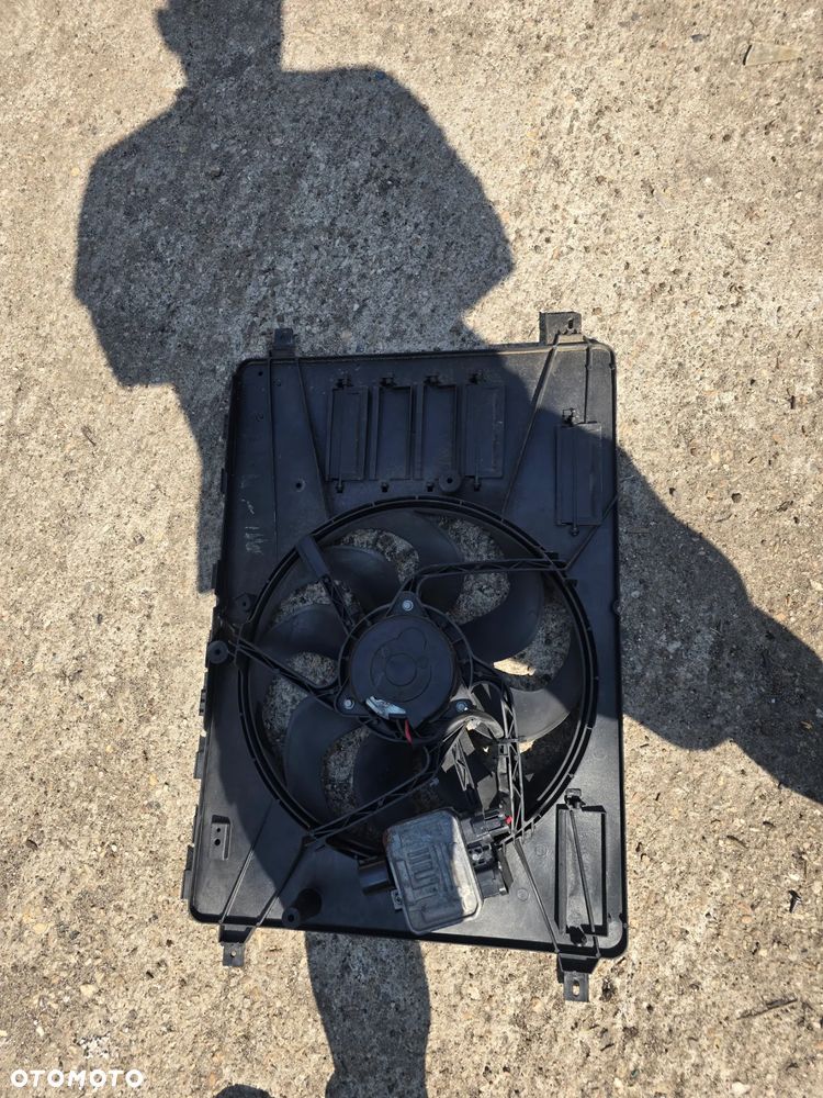 Wentylator chłodnicy ford 2.0 tdci 8240540 - 1