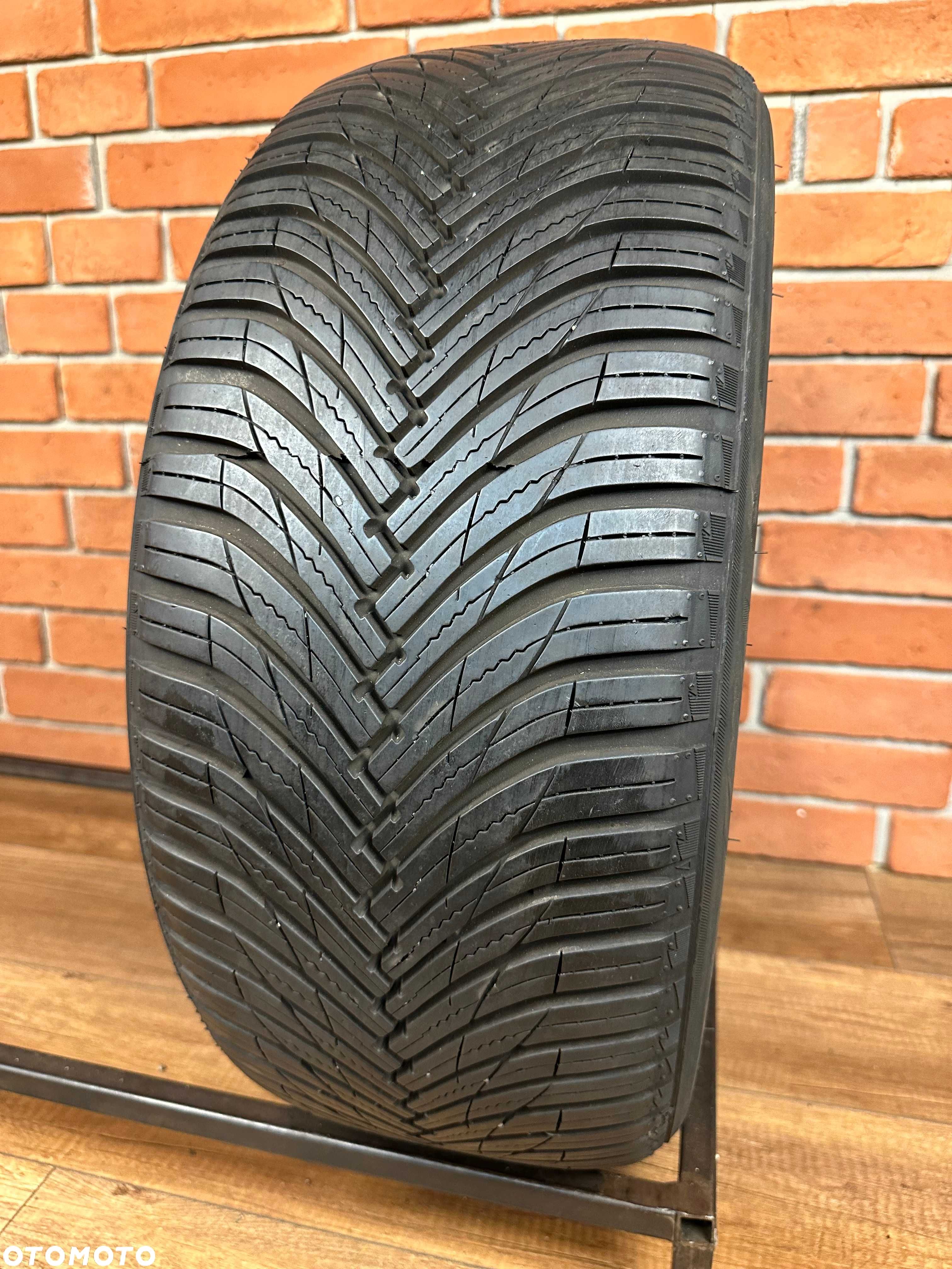 1x Opona Maxxis Premitra All Season 235/45R18 7,3mm 2023 - 1