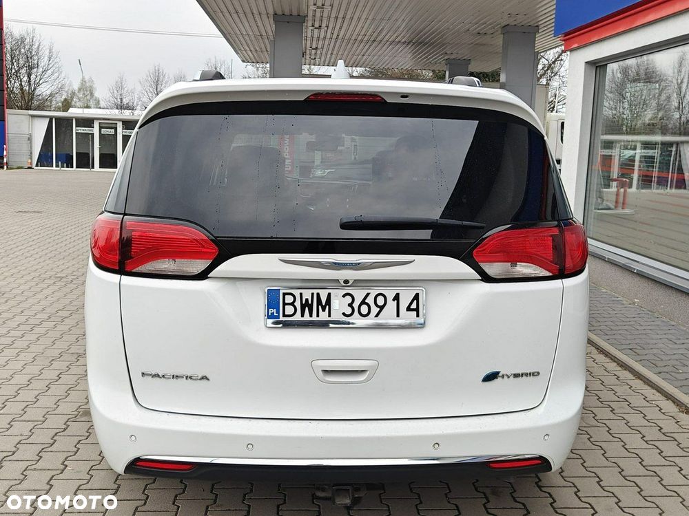 Chrysler Pacifica - 5