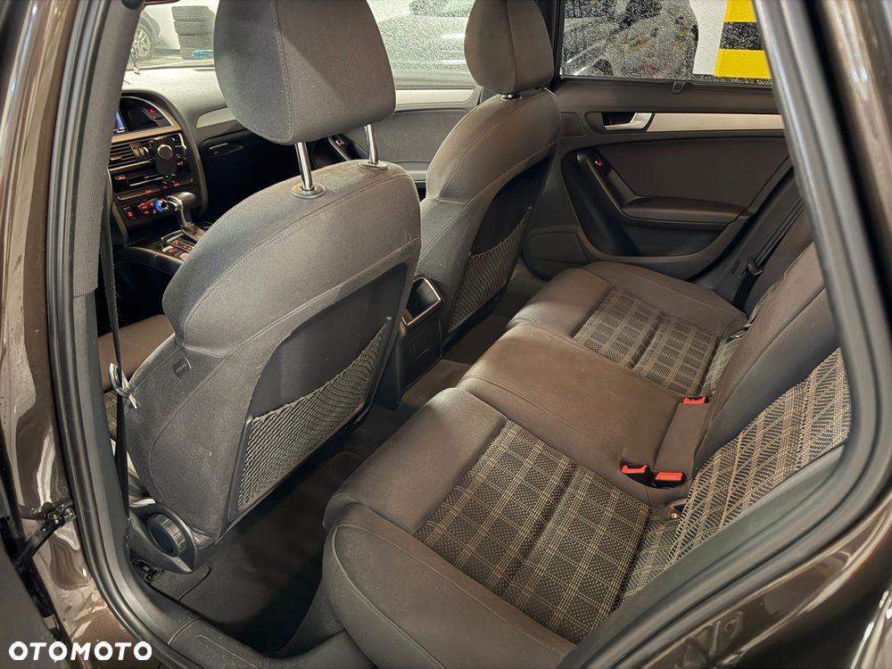 Audi A4 Avant - 22