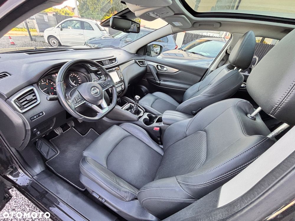 Nissan Qashqai - 2