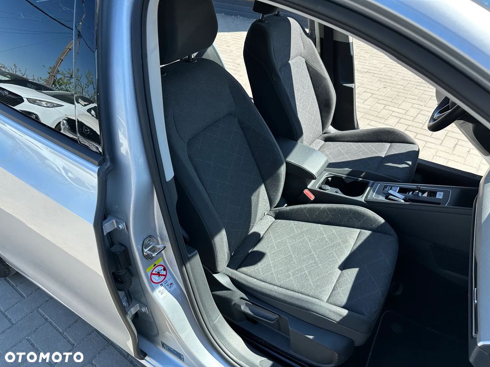 Volkswagen Golf Variant - 23