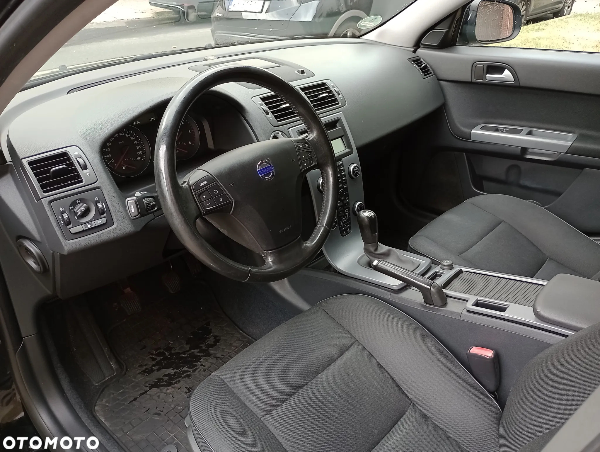 Volvo V50 D3 - 14