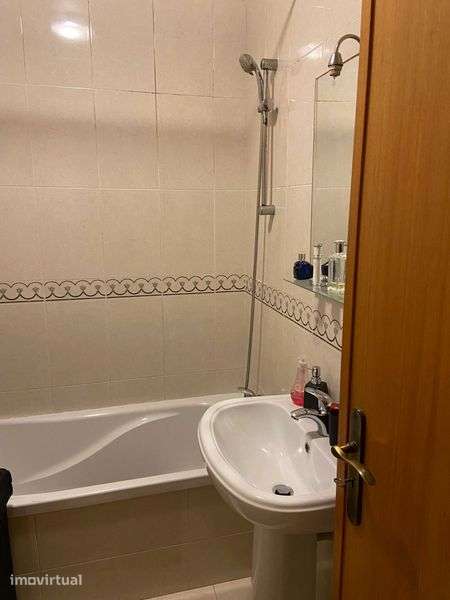 Apartamento T1 para arrendamento - Grande imagem: 4/12