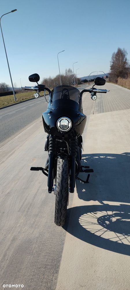 Harley-Davidson Softail Street Bob - 9