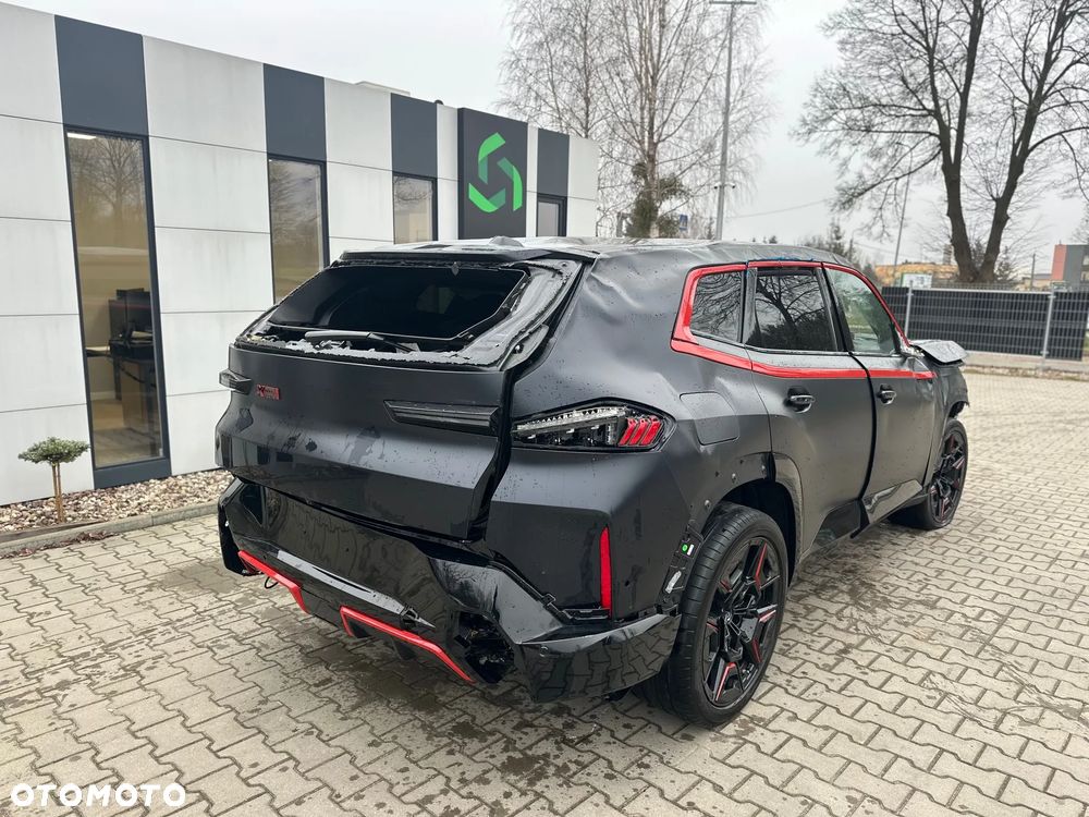BMW XM - 5