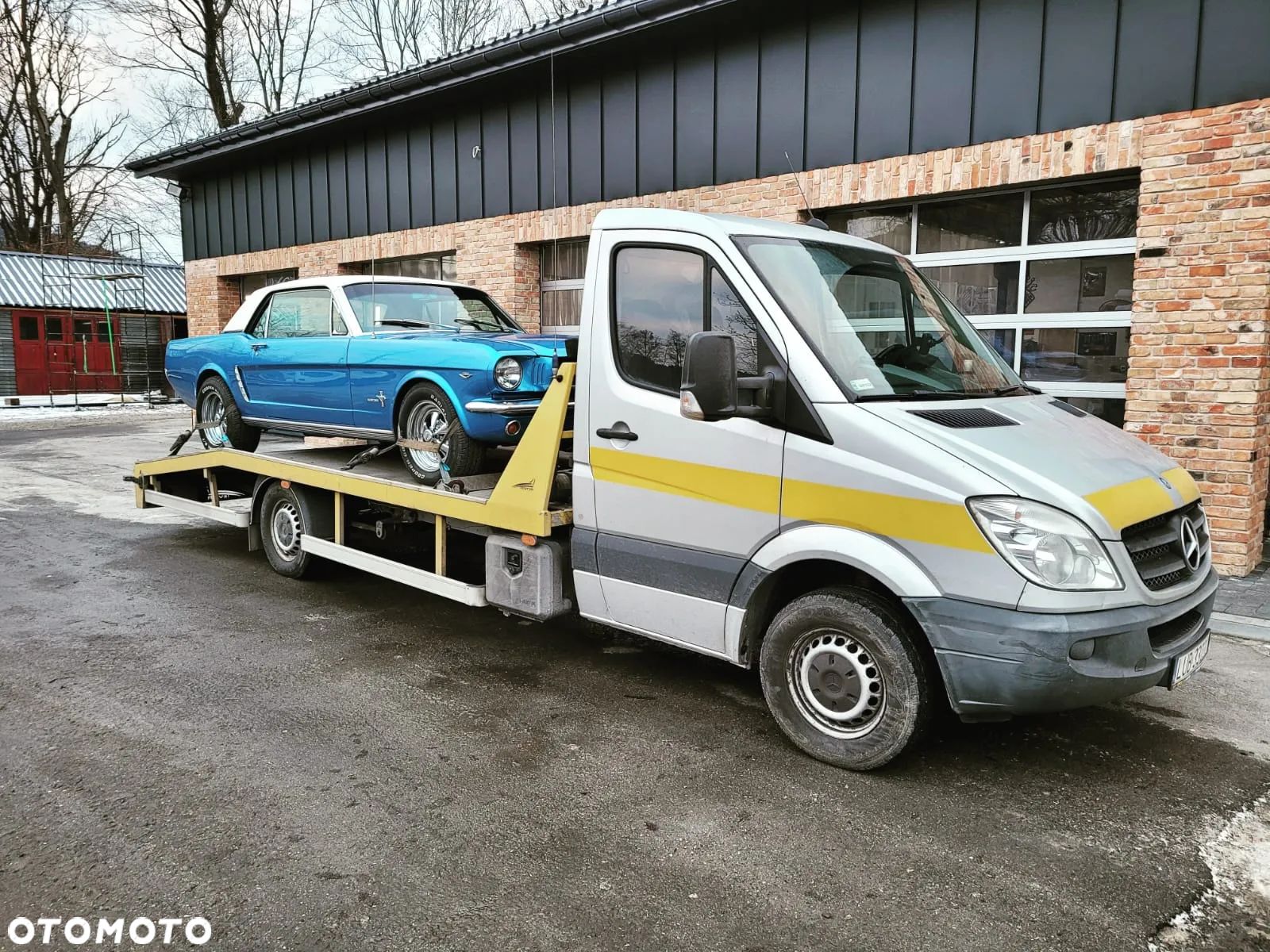 Mercedes-Benz Sprinter - 1