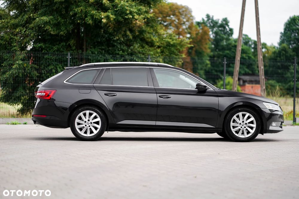 Skoda Superb 2.0 TDI Ambition - 6