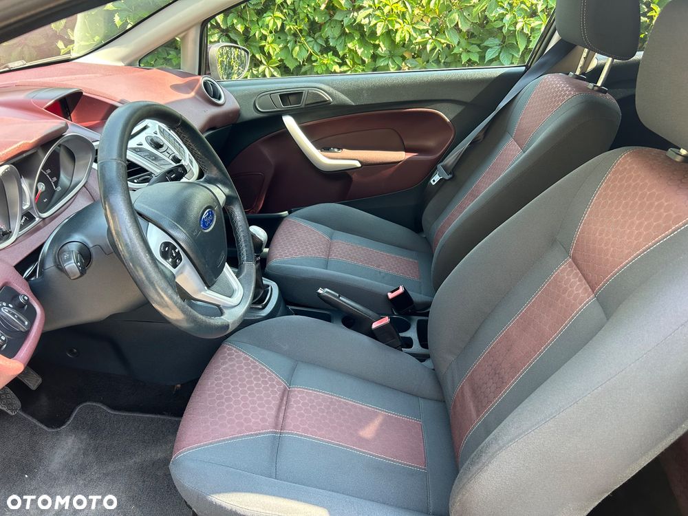 Ford Fiesta 1.25 Titanium - 20