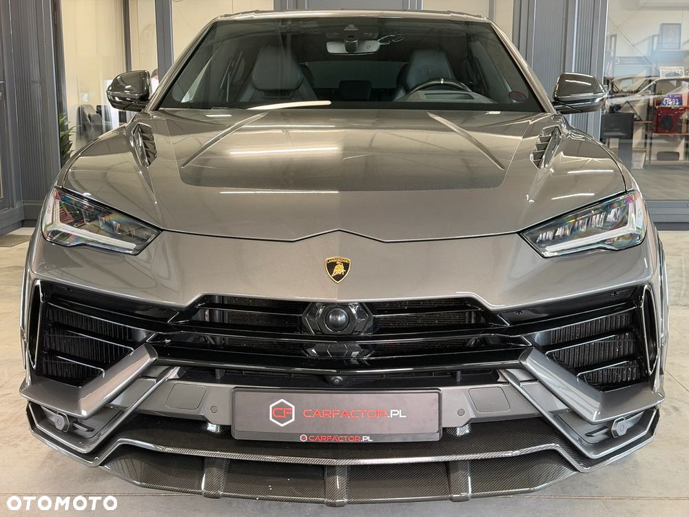Lamborghini Urus - 13