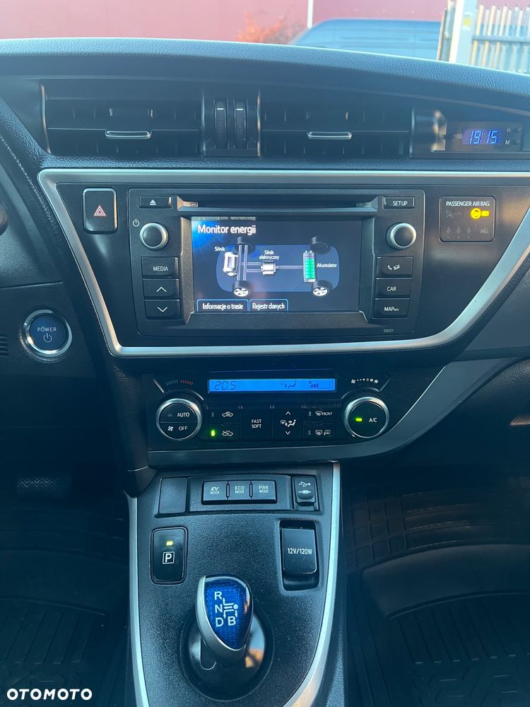 Toyota Auris - 24
