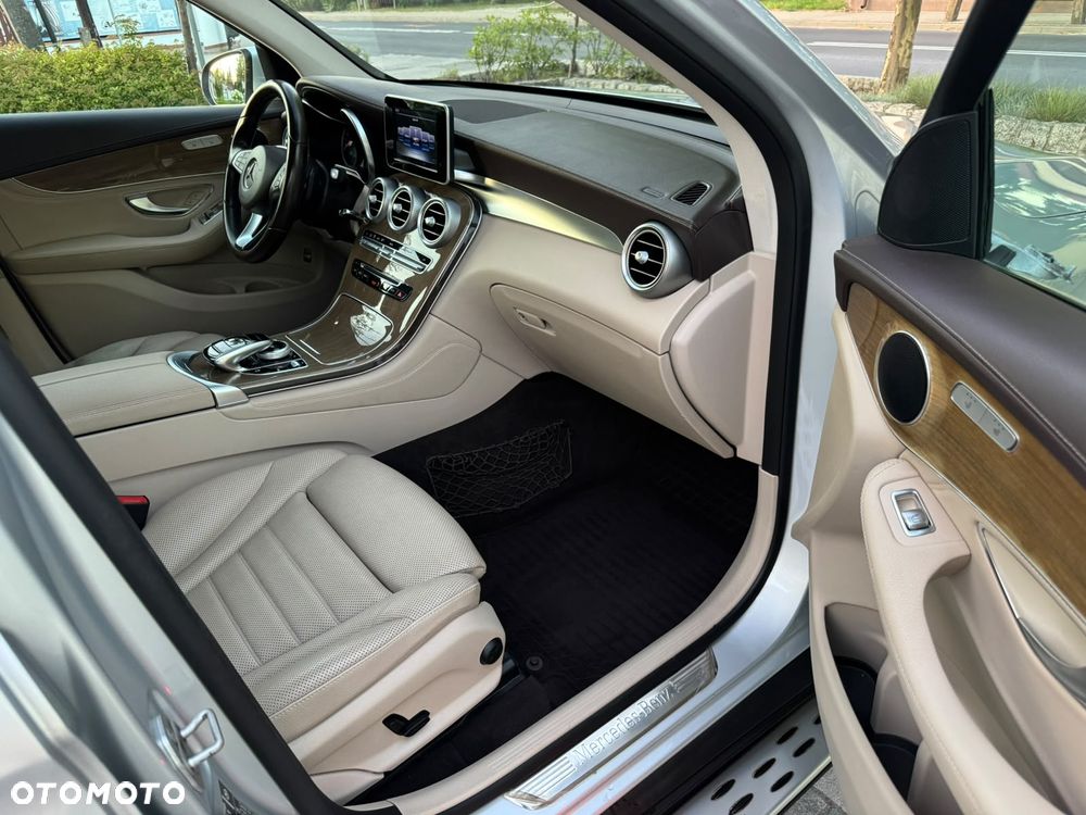 Mercedes-Benz GLC 250 4-Matic - 6