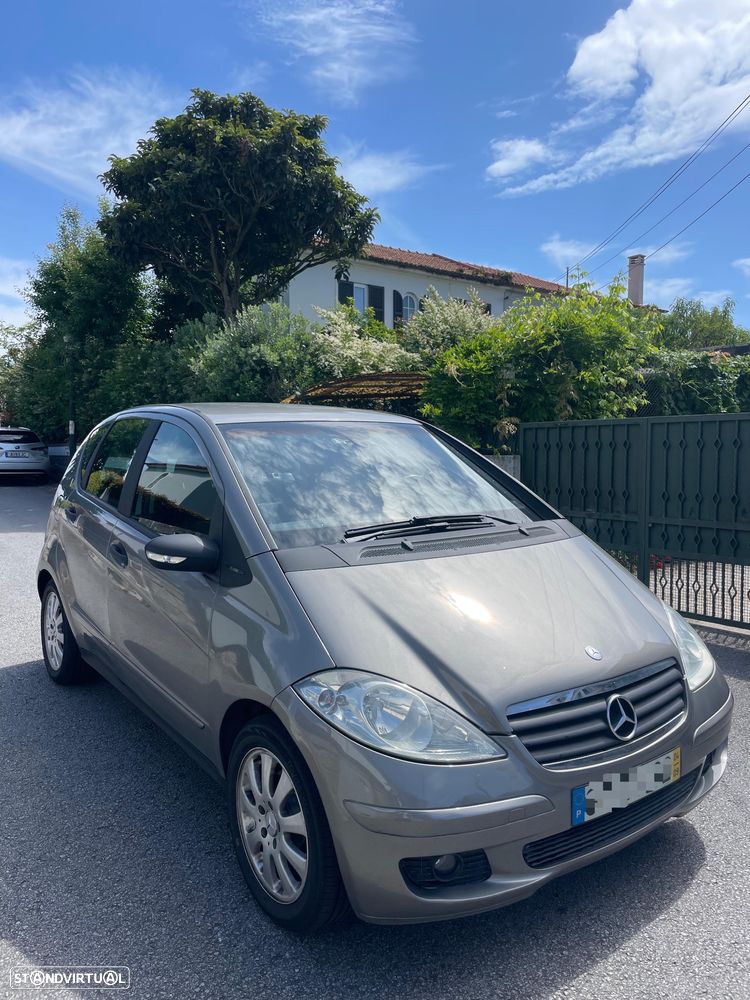 Mercedes-Benz A 150 Classic Edition 10 - 1