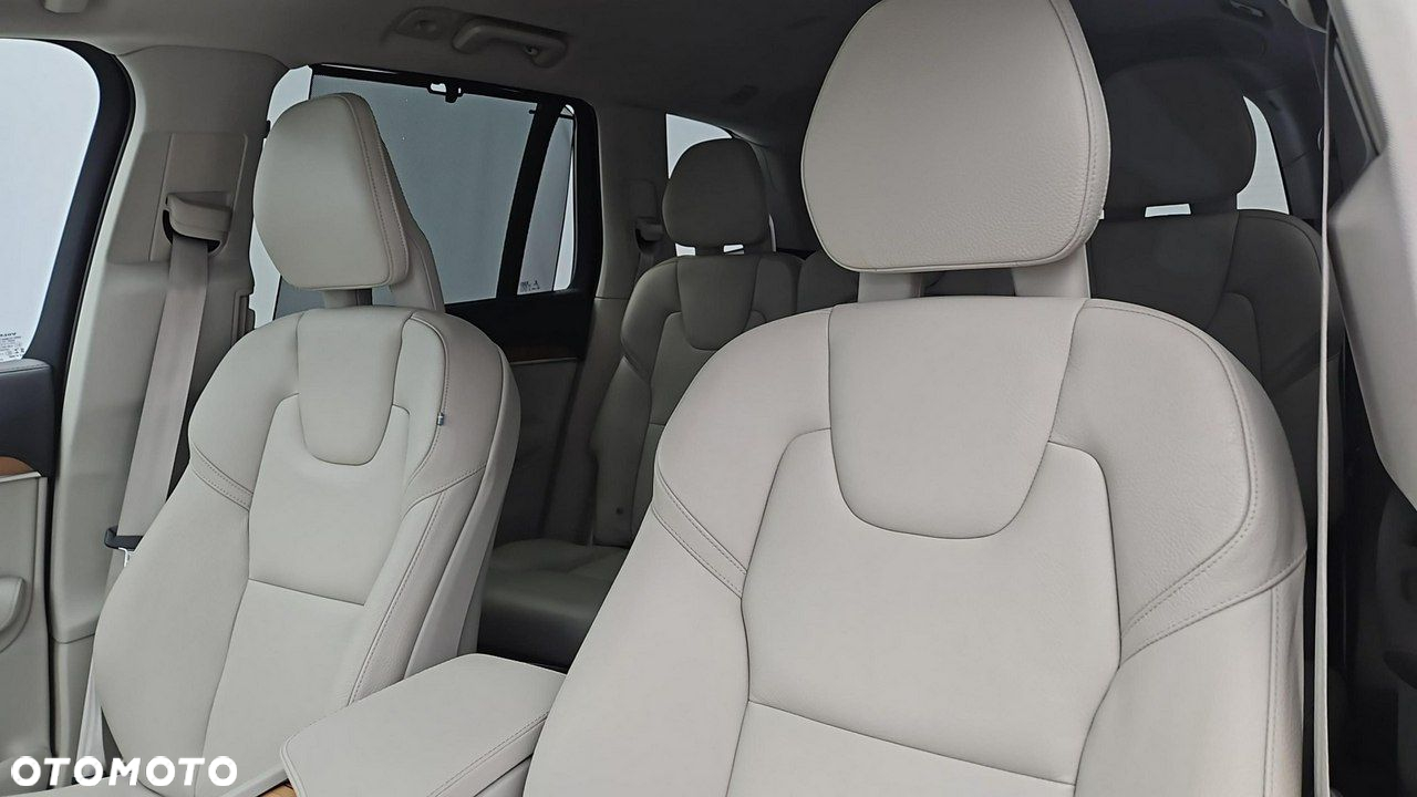Volvo XC 90 - 11