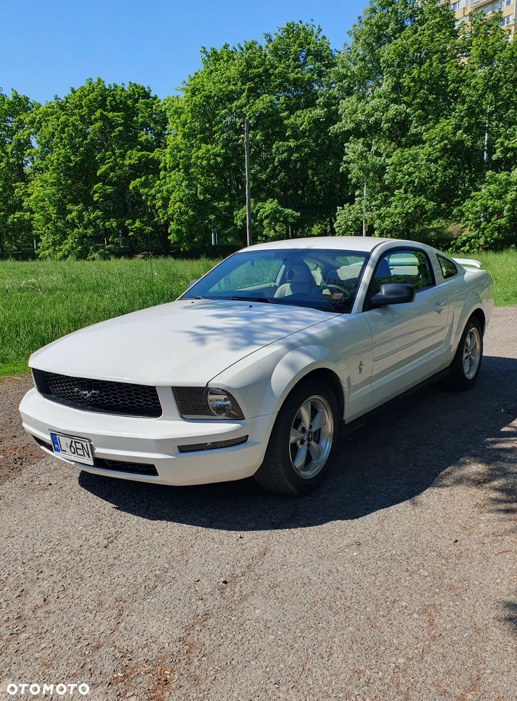 Ford Mustang - 5