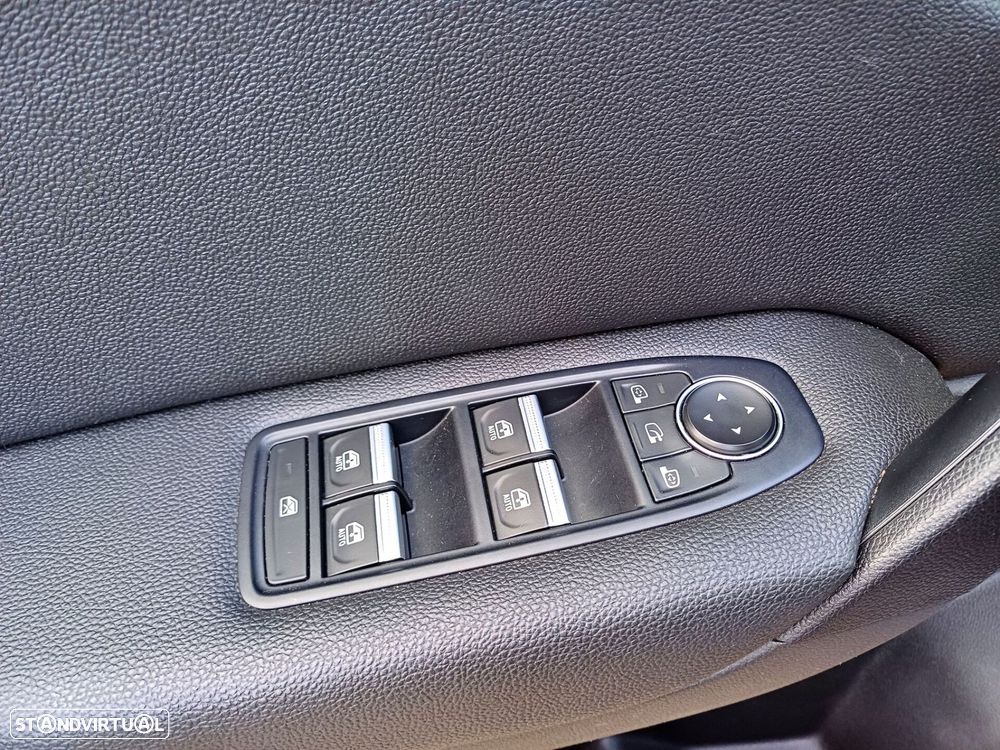 Renault Captur 1.0 TCe Exclusive - 11