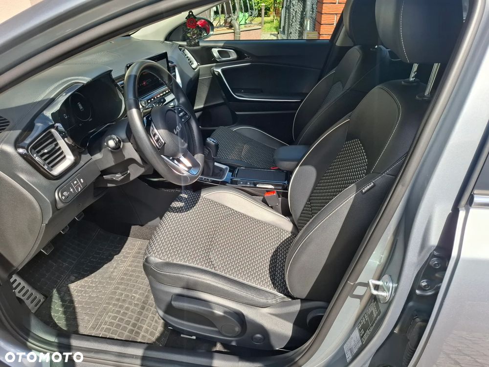 Kia Ceed 1.5 T-GDI Business Line Plus - 14