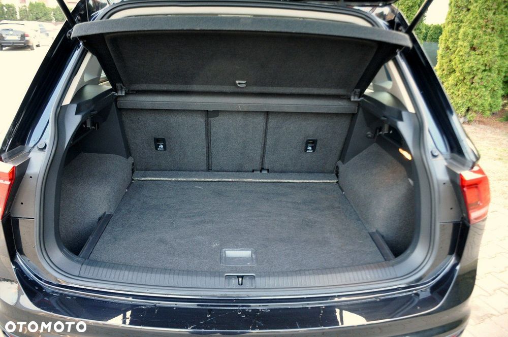 Volkswagen Tiguan - 38