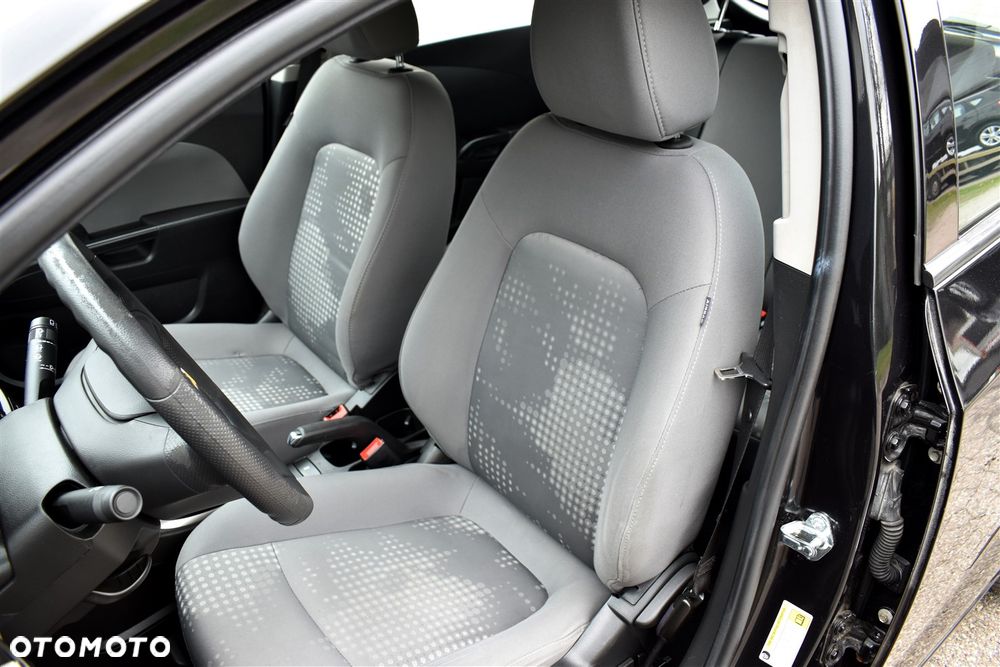 Chevrolet Aveo 1.2 LS - 19