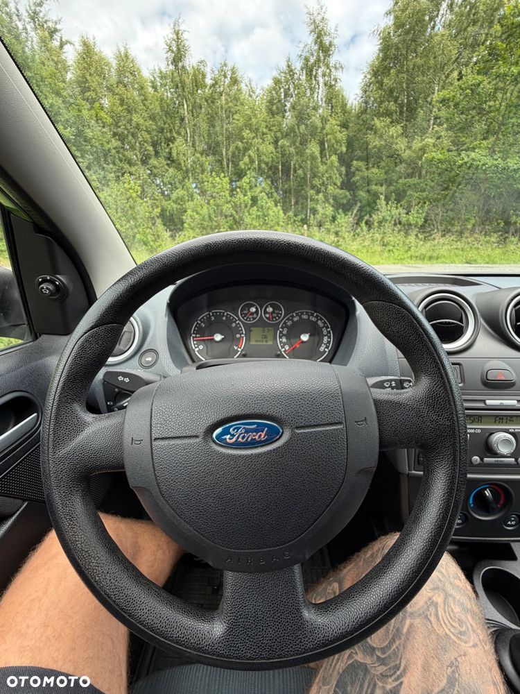 Ford Fiesta 1.4 Champions Edition - 10