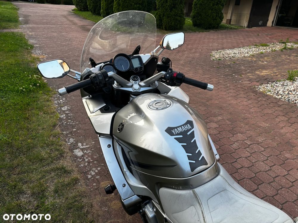 Yamaha FJR - 3
