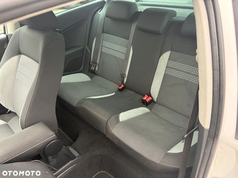 Volkswagen Polo 1.2 Life - 18