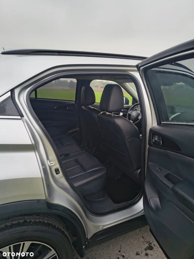 Mitsubishi Eclipse Cross - 15